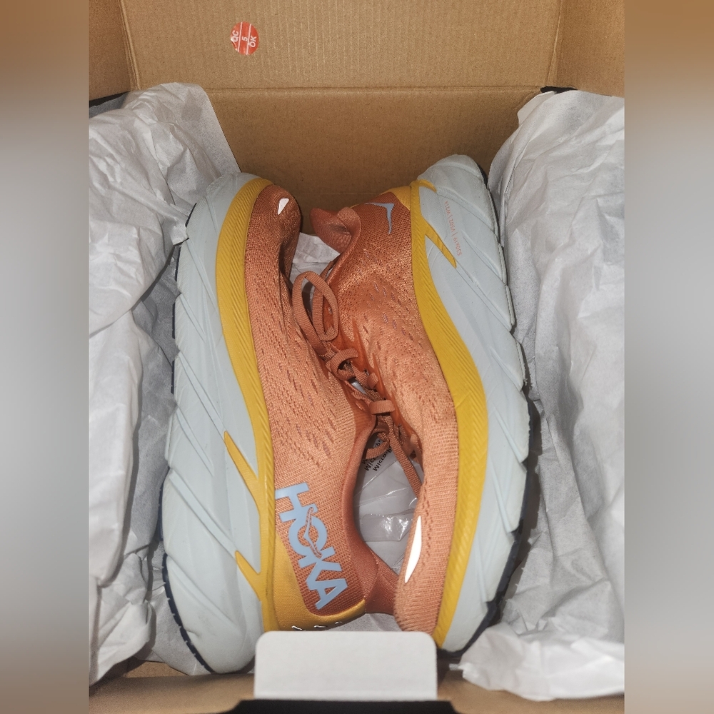 Women's Orange Peach Hoka Clifton 8 Athletic Running Shoes Sneakers Size 8B - Picture 10 of 11